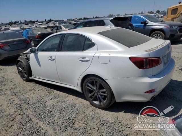 JTHBF5C20C5180118 2012 LEXUS IS photo no. 2