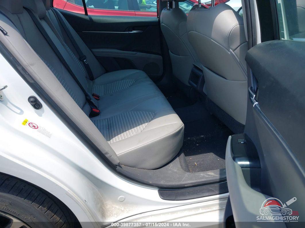 4T1B11HK6JU661779 2018 TOYOTA CAMRY photo no. 8