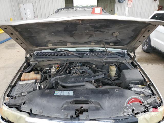 1GKEC13Z92R252183 2002 GMC YUKON photo no. 12