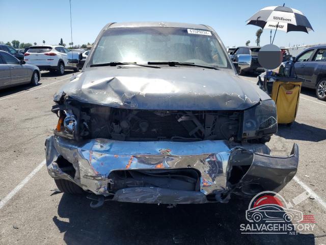 1N6AA07A74N527183 2004 NISSAN TITAN photo no. 5