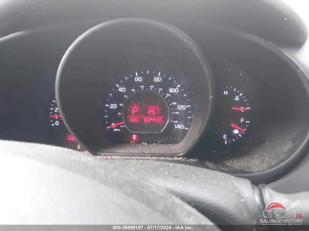 KNDJN2A28F7214834 2015 KIA SOUL photo no. 7