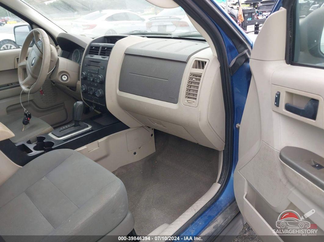 1FMCU02729KA00431 2009 FORD ESCAPE photo no. 5