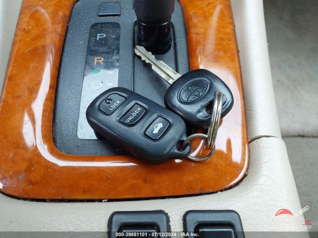 2T1FF28P12C590496 2002 TOYOTA CAMRY SOLARA-V6 photo no. 11