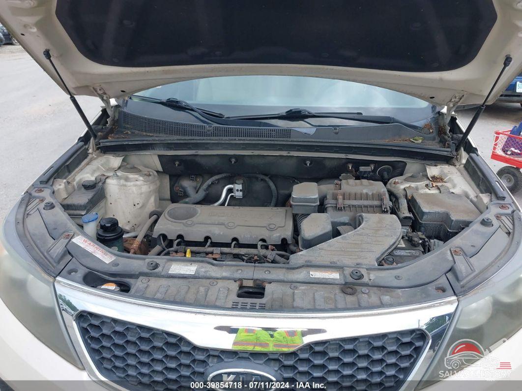 5XYKT3A18BG170175 2011 KIA SORENTO photo no. 10