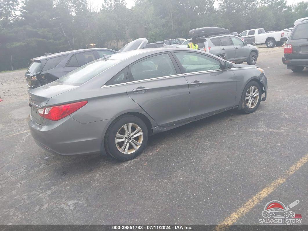 5NPEB4ACXDH810423 2013 HYUNDAI SONATA photo no. 4