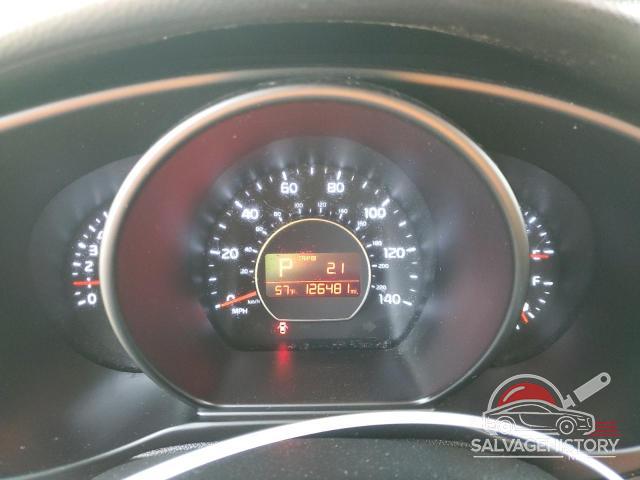 KNDJP3A50G7377053 2016 KIA SOUL photo no. 9