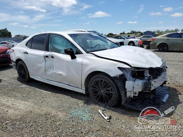 4T1G11AK9LU318841 2020 TOYOTA CAMRY photo no. 4