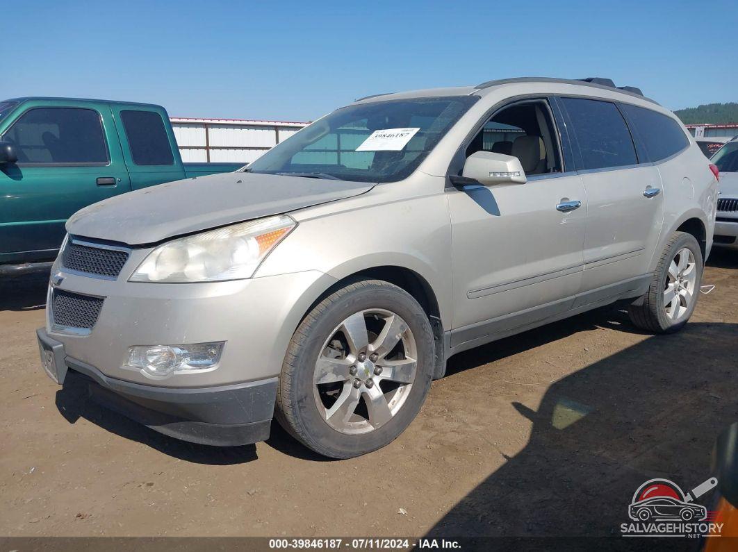 1GNLVHED0AJ205328 2010 CHEVROLET TRAVERSE photo no. 2