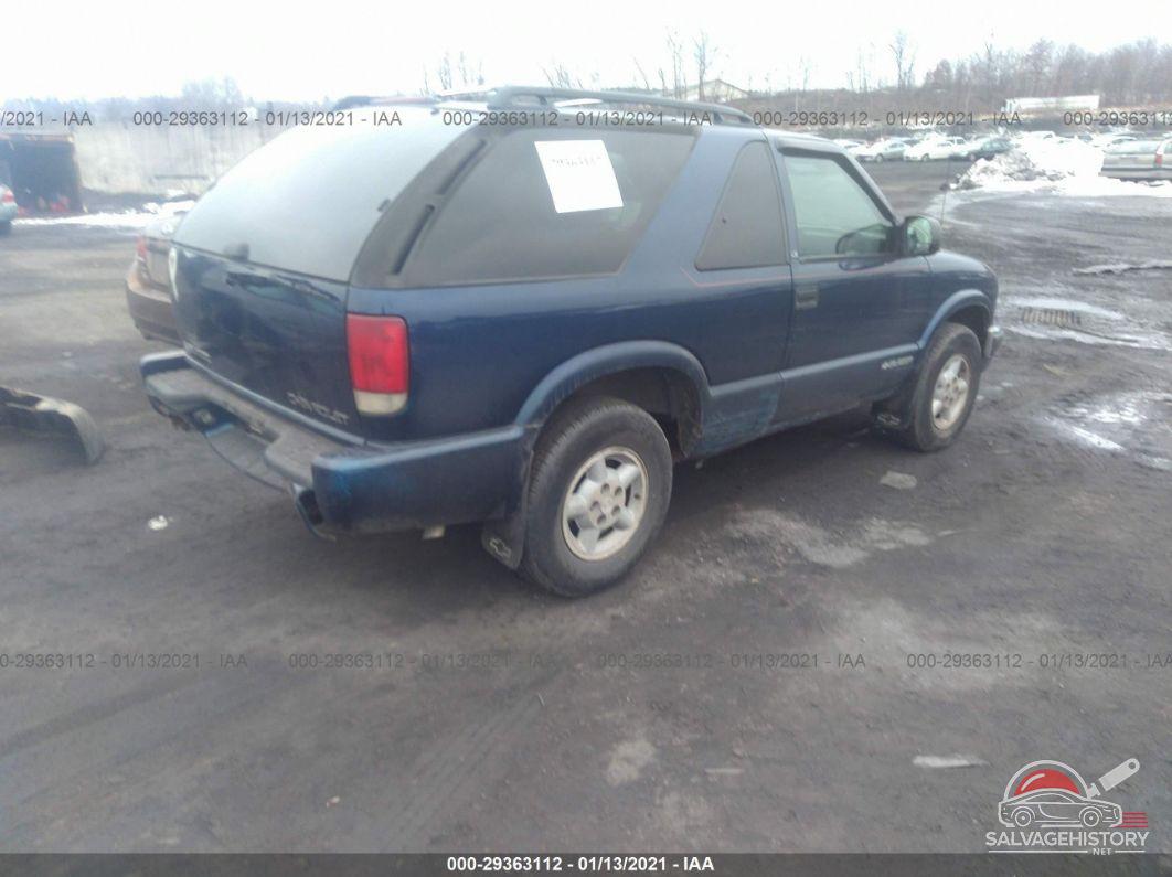 1GNCT18W7YK295656 2000 CHEVROLET BLAZER photo no. 4