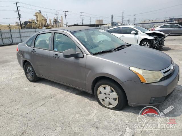 1FAHP3EN0AW263386 2010 FORD FOCUS photo no. 4