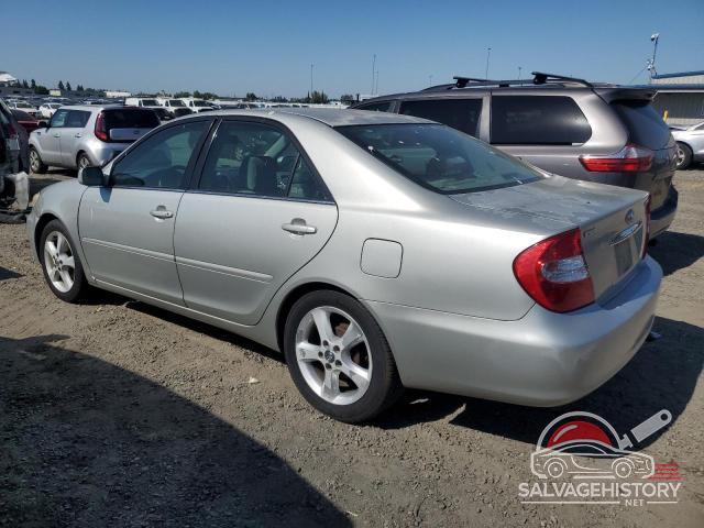 4T1BE32K44U267663 2004 TOYOTA CAMRY photo no. 2