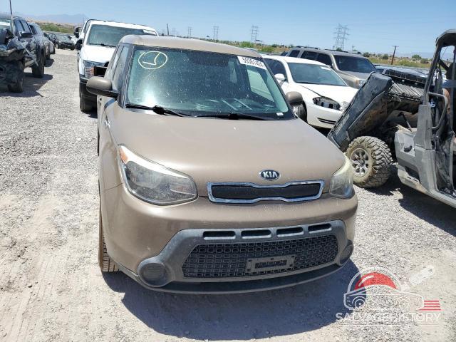 KNDJN2A21F7208776 2015 KIA SOUL photo no. 5