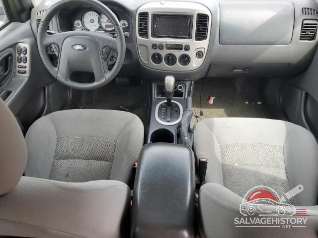 1FMYU03116KA25011 2006 FORD ESCAPE photo no. 8