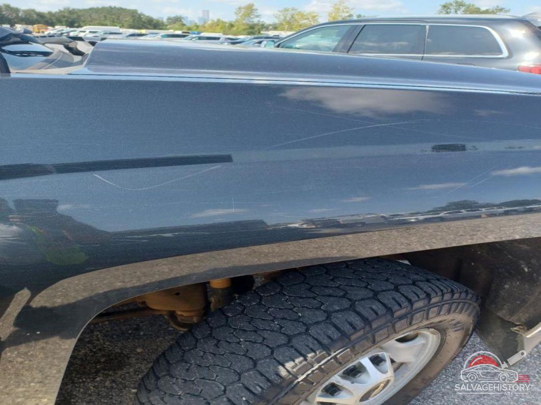 2GC2KREG8K1214206 2019 CHEVROLET SILVERADO 2500HD photo no. 5