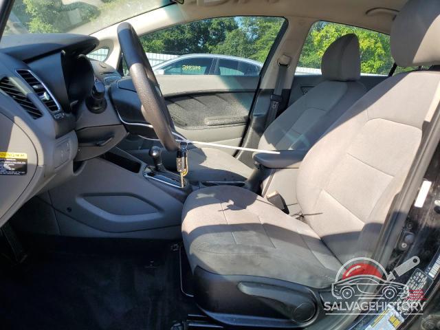 3KPFK4A70JE262715 2018 KIA FORTE photo no. 7