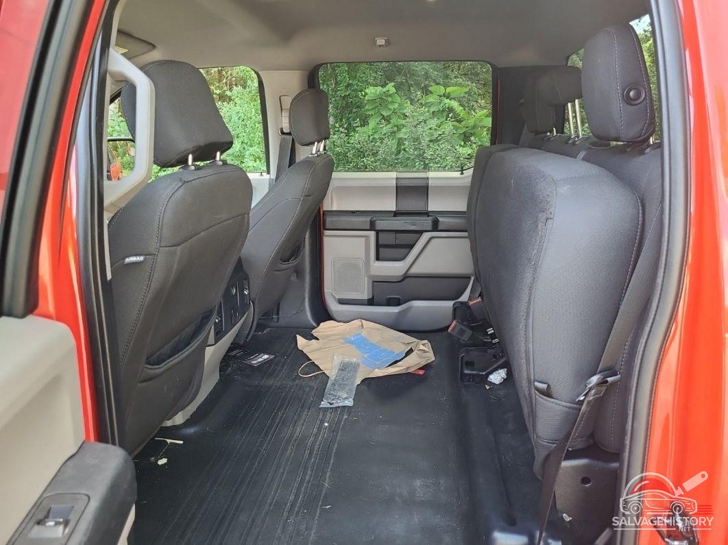 1FTEW1EP8KFA50256 2019 FORD F-150 photo no. 8