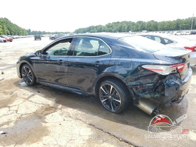 4T1B61HKXJU632349 2018 TOYOTA CAMRY photo no. 2
