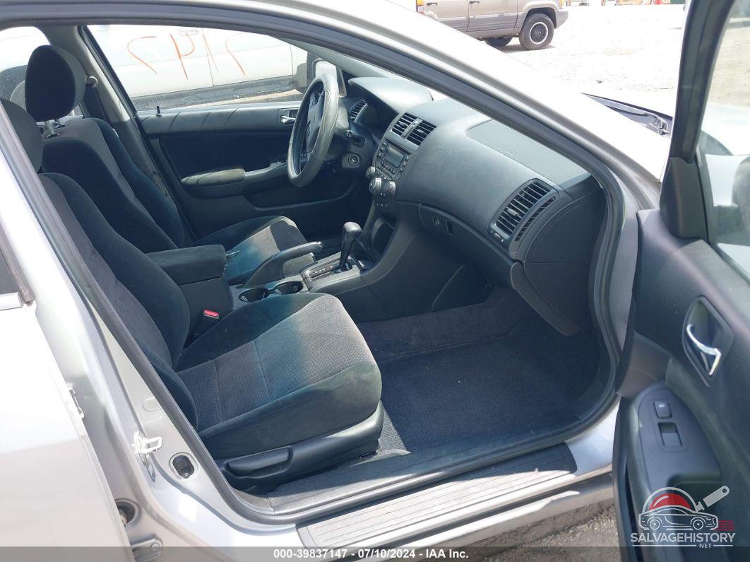 1HGCM56495A055624 2005 HONDA ACCORD photo no. 5