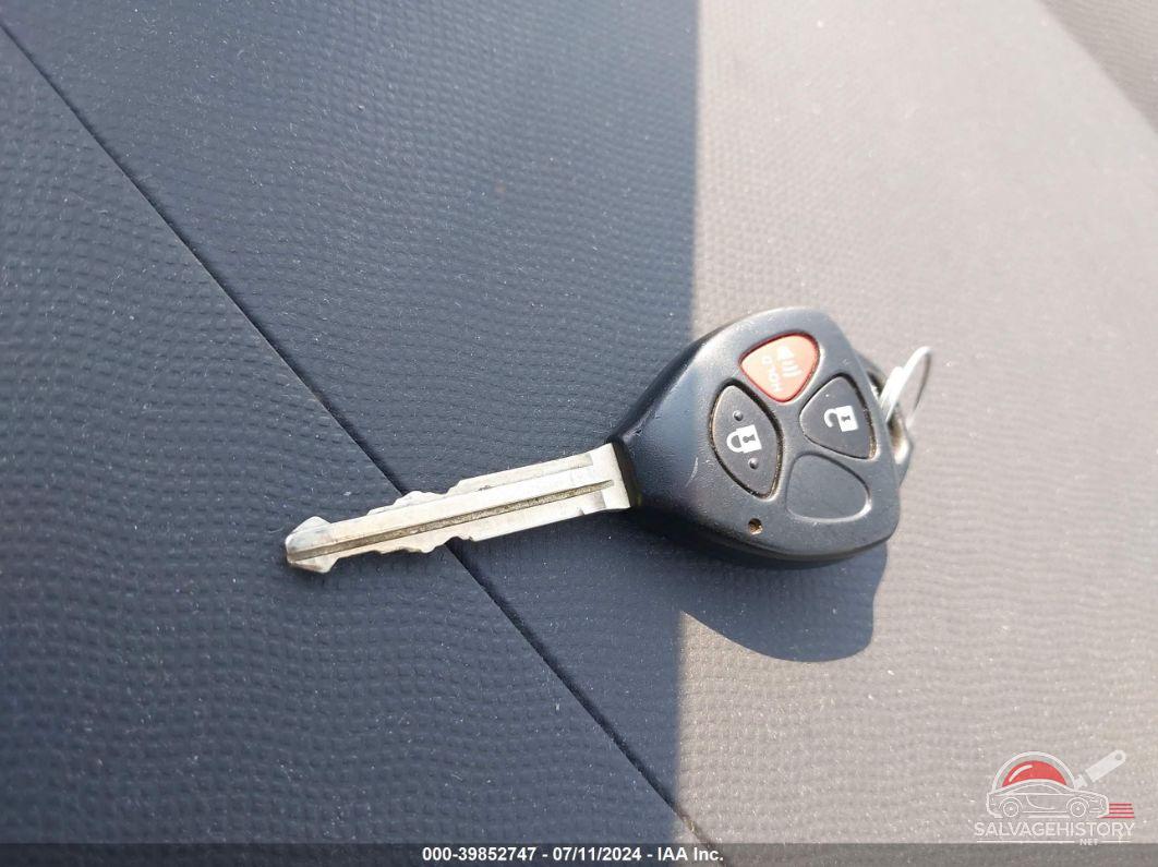 JTDJT923685184303 2008 TOYOTA YARIS photo no. 11