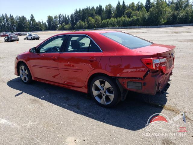 4T1BF1FK3EU749828 2014 TOYOTA CAMRY photo no. 2