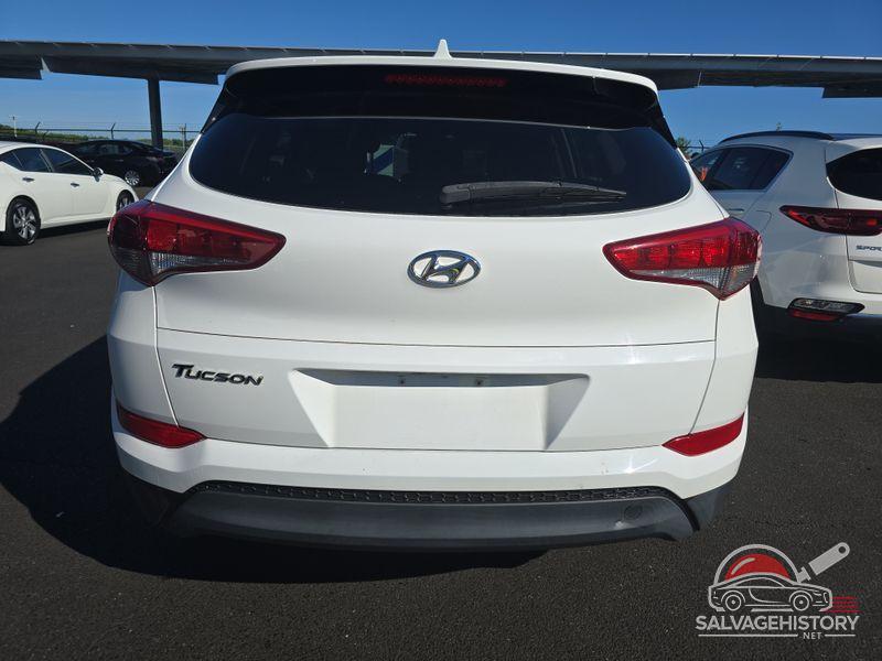 KM8J33A41JU634096 2018 HYUNDAI TUCSON photo no. 10