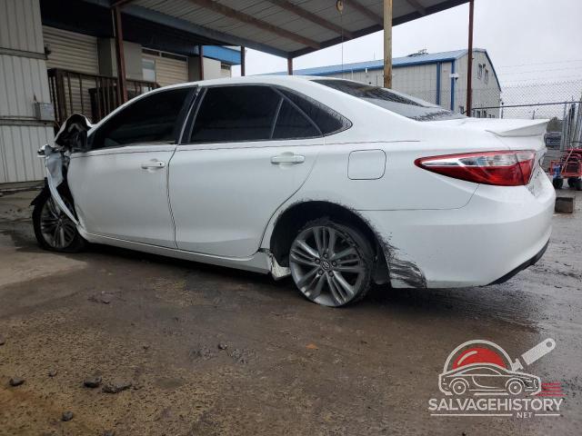 4T1BF1FK2HU410501 2017 TOYOTA CAMRY photo no. 2