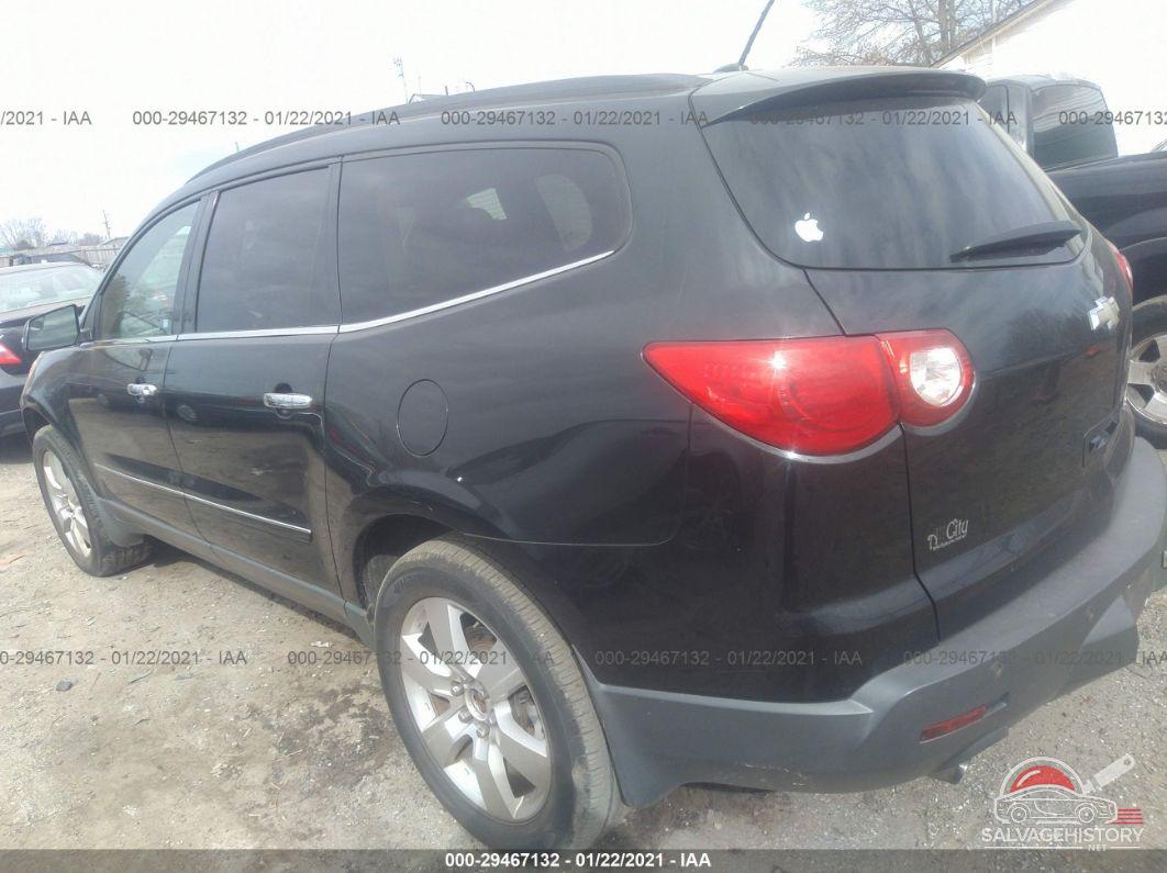 1GNKRLED9BJ208975 2011 CHEVROLET TRAVERSE photo no. 3