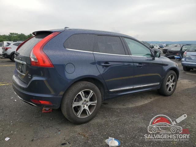 YV4902RD8F2582951 2015 VOLVO XC60 photo no. 3