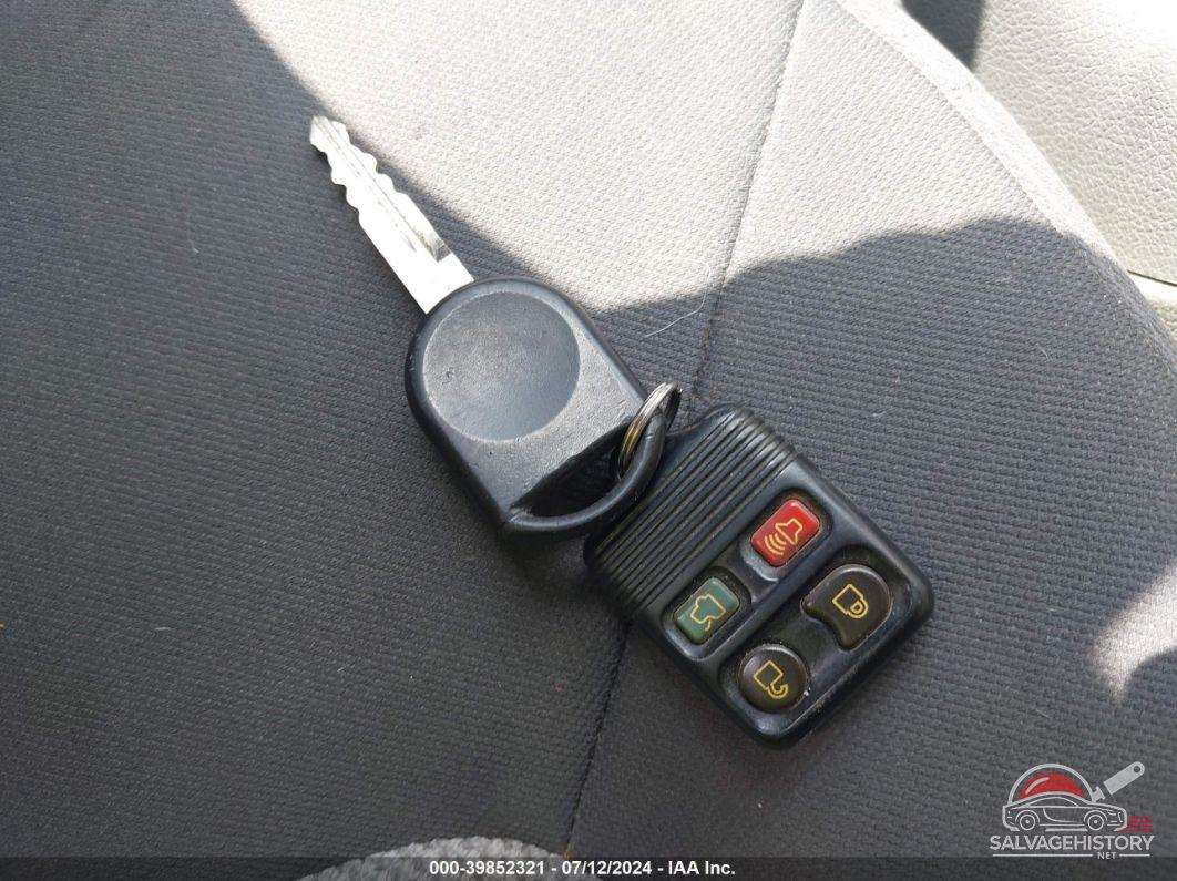 1FMPU16576LA75566 2006 FORD EXPEDITION photo no. 11