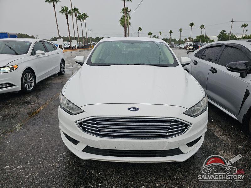 3FA6P0G75JR156860 2018 FORD FUSION photo no. 5