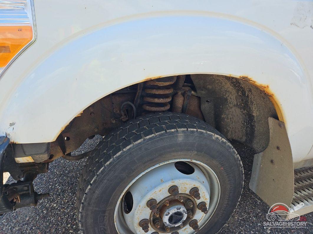 1FT7X3B66BEA80469 2011 FORD F-350 photo no. 5