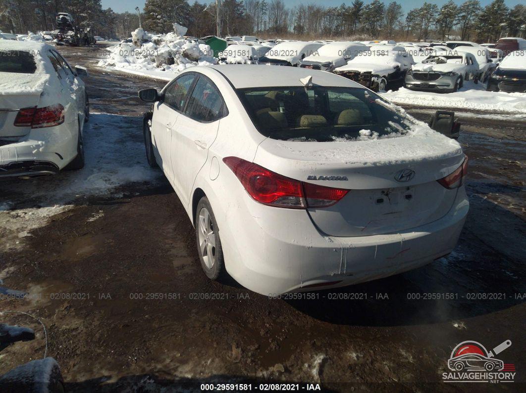 5NPDH4AE9DH264953 2013 HYUNDAI ELANTRA photo no. 3