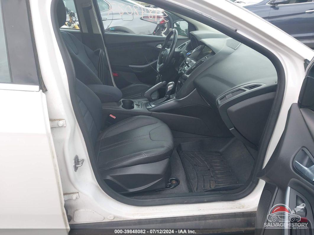 1FAHP3J24CL230200 2012 FORD FOCUS photo no. 5