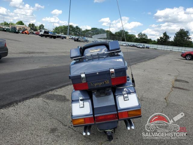 JKAZG9B15YB510982 2000 KAWASAKI ZG1200 B photo no. 4