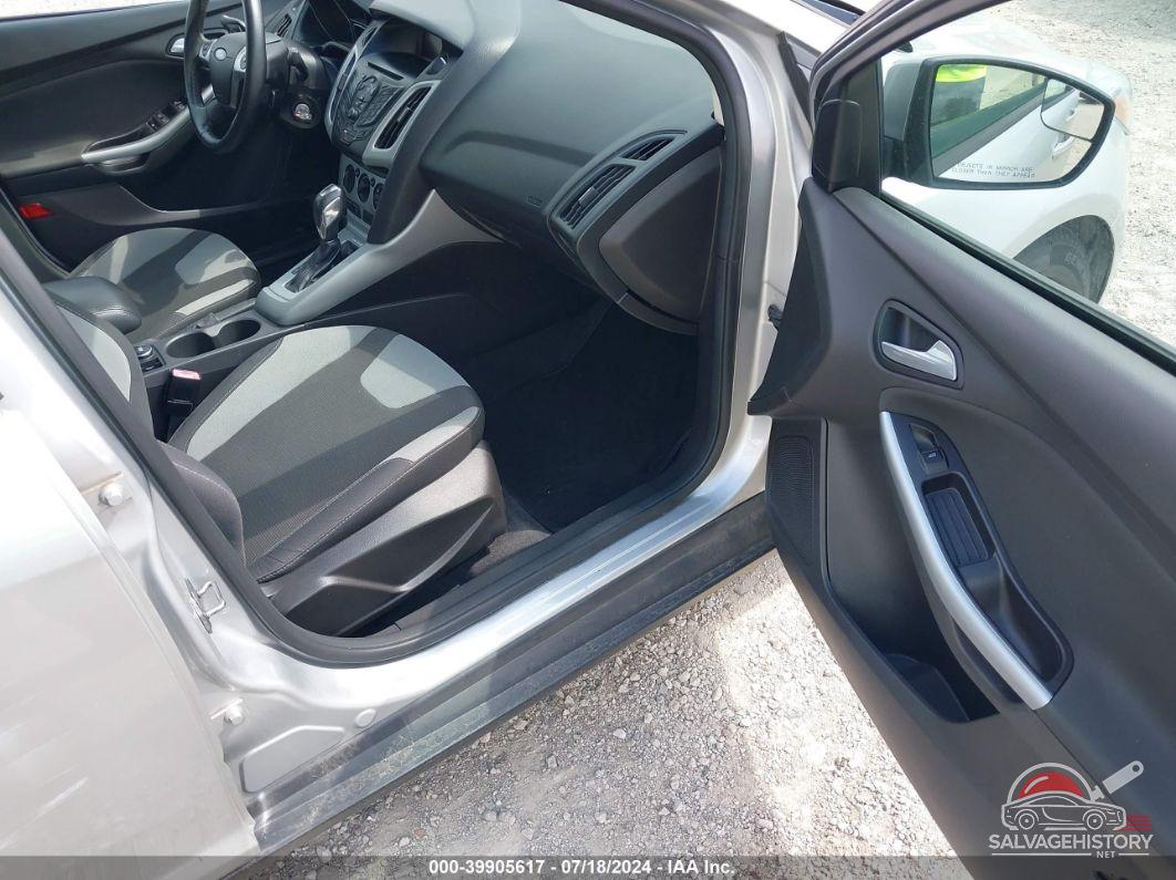 1FAHP3F22CL432719 2012 FORD FOCUS photo no. 5