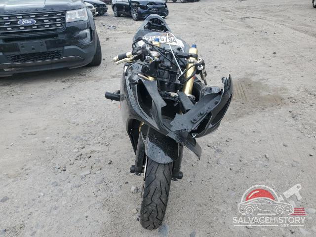 JS1GN7CA342104533 2004 SUZUKI GSX photo no. 2
