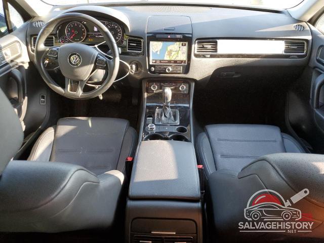 WVGEF9BP1DD004328 2013 VOLKSWAGEN TOUAREG photo no. 8