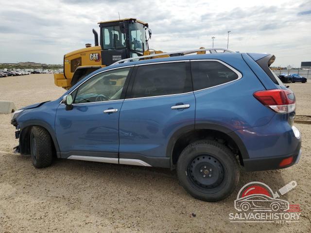 JF2SKERC8PH451512 2023 SUBARU FORESTER photo no. 2