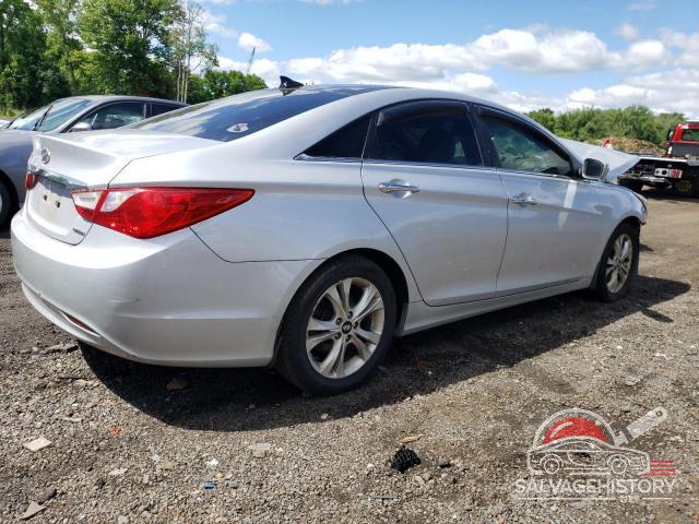 5NPEC4AC7DH573791 2013 HYUNDAI SONATA photo no. 3