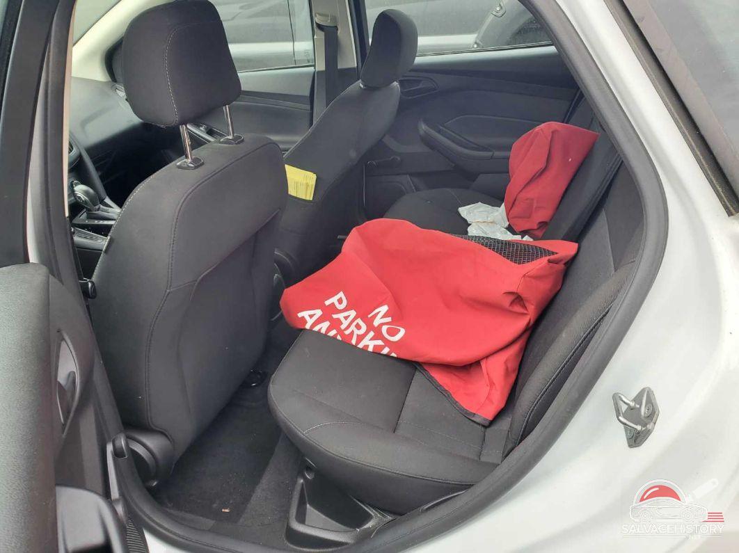 1FADP3E21GL329751 2016 FORD FOCUS photo no. 4