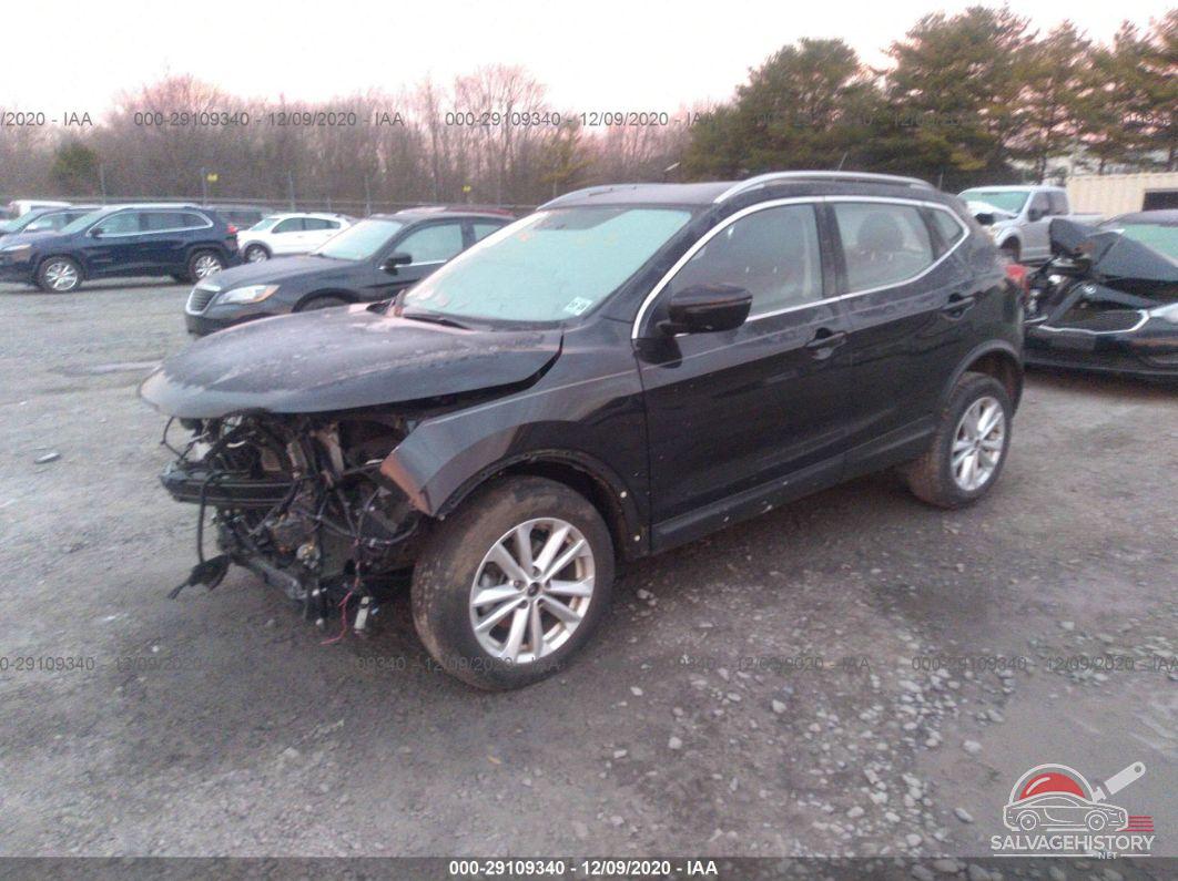 JN1BJ1CR9JW259903 2018 NISSAN ROGUE SPORT photo no. 2