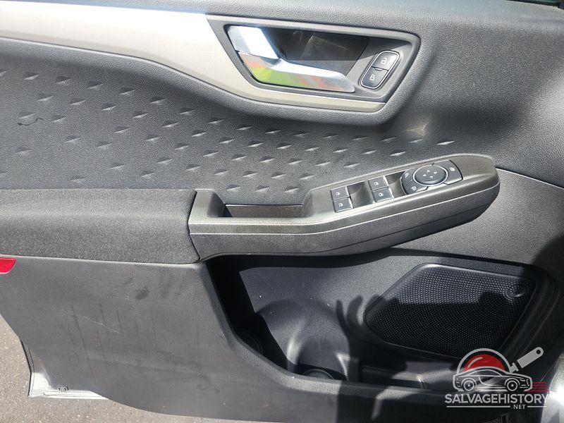 1FMCU9G68LUA83055 2020 FORD ESCAPE photo no. 5