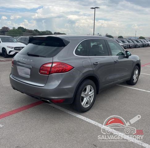 WP1AA2A26ELA03843 2014 PORSCHE CAYENNE photo no. 4