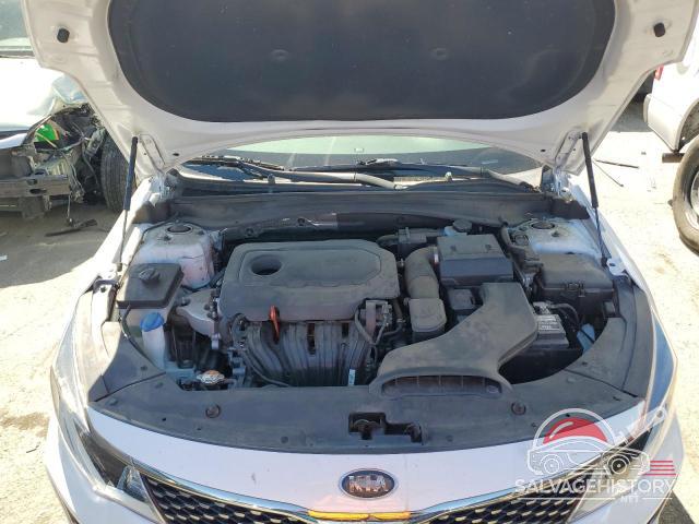 5XXGT4L35JG245668 2018 KIA OPTIMA photo no. 11