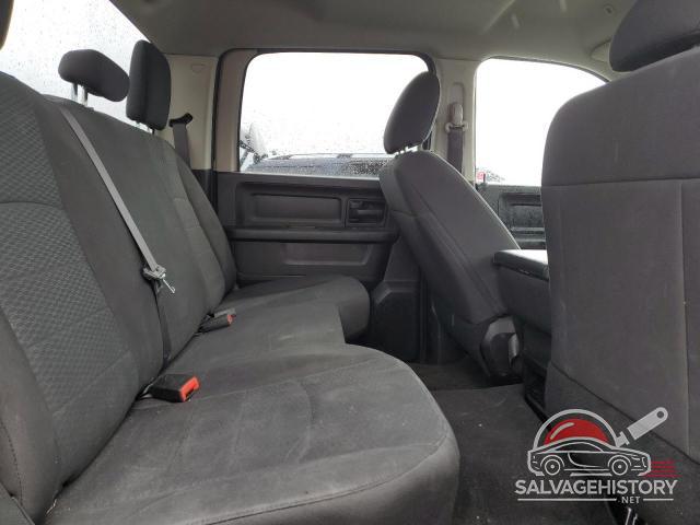 1C6RR7KT1KS615880 2019 RAM 1500 photo no. 10