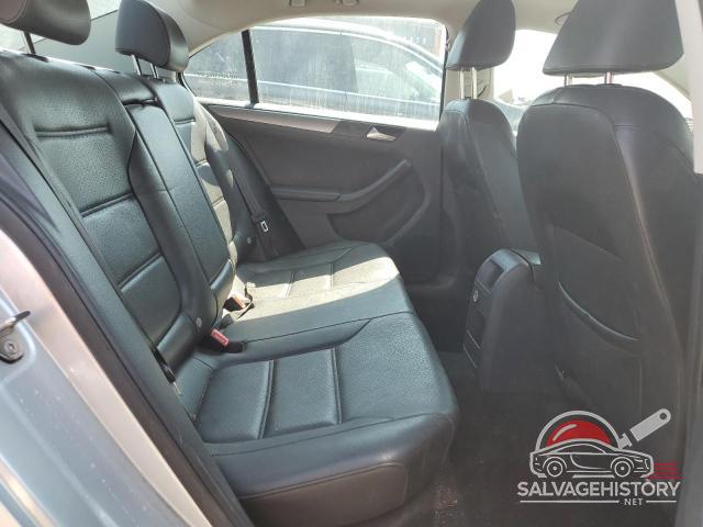 3VWLA7AJ3FM292305 2015 VOLKSWAGEN JETTA photo no. 10