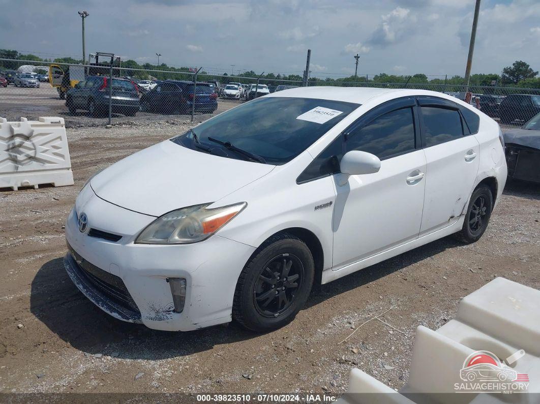 JTDKN3DU3E1745223 2014 TOYOTA PRIUS photo no. 2