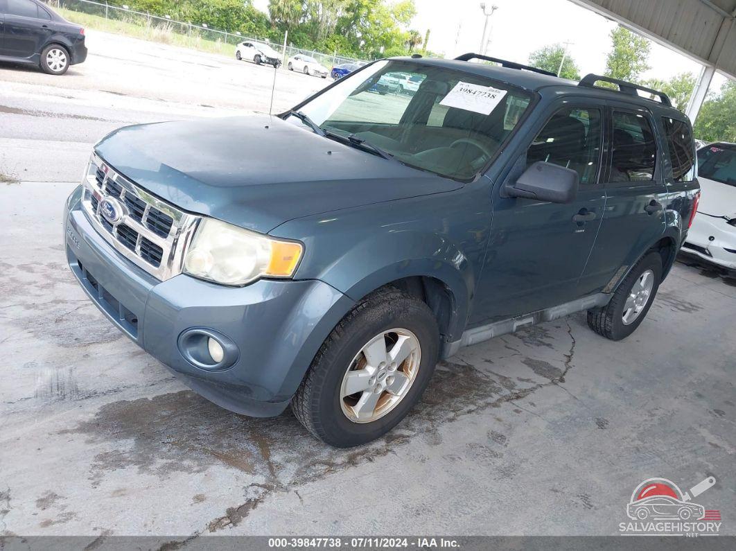 1FMCU0D73AKB28369 2010 FORD ESCAPE photo no. 2