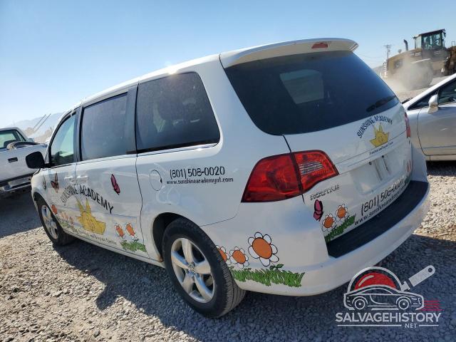 2V8HW34149R558706 2009 VOLKSWAGEN ROUTAN photo no. 2