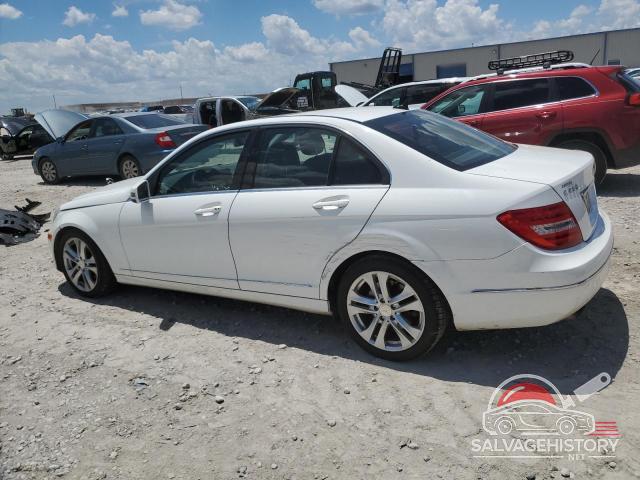WDDGF4HB7DR268111 2013 MERCEDES-BENZ C-CLASS photo no. 2